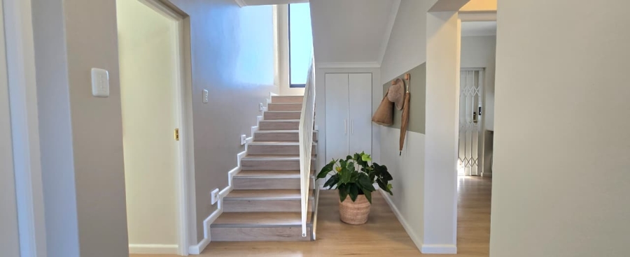 3 Bedroom Property for Sale in Kleinbaai Western Cape